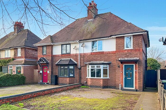3 Bedroom Semi Detached House For Sale In Bye Pass Road, Beeston, Nottingham, Nottinghamshire, NG9