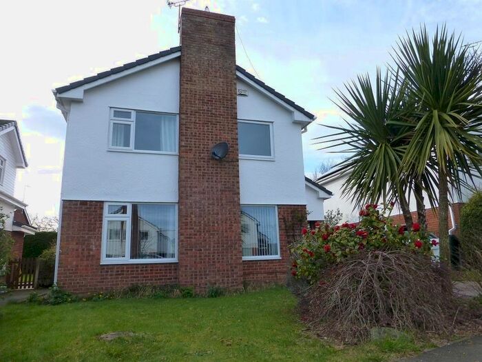 4 Bedroom Detached House To Rent In Rodens Close, Rossett, Wrexham, LL12