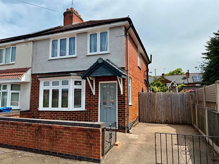 3 Bedroom Semi Detached House For Sale In Tennyson Street, Derby, DE24