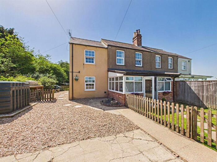 4 Bedroom Semi-Detached House For Sale In Little Carlton, Louth, LN11