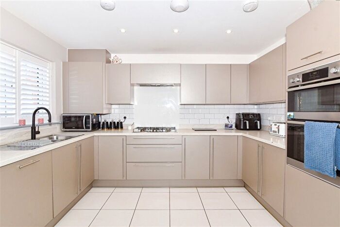 4 Bedroom Detached House For Sale In Lasius Drive, Coxheath, Maidstone, Kent, ME17