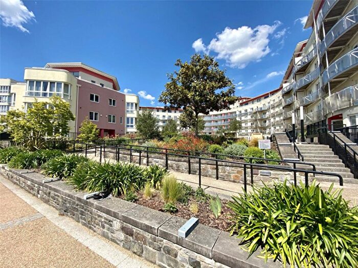 1 Bedroom Apartment To Rent In Harbourside, The Crescent, BS1
