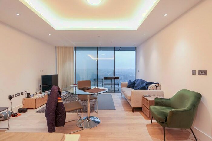 2 Bedroom Apartment To Rent In Carrara Tower, Bollinder Place, City Road, Angel, Islington, EC1V