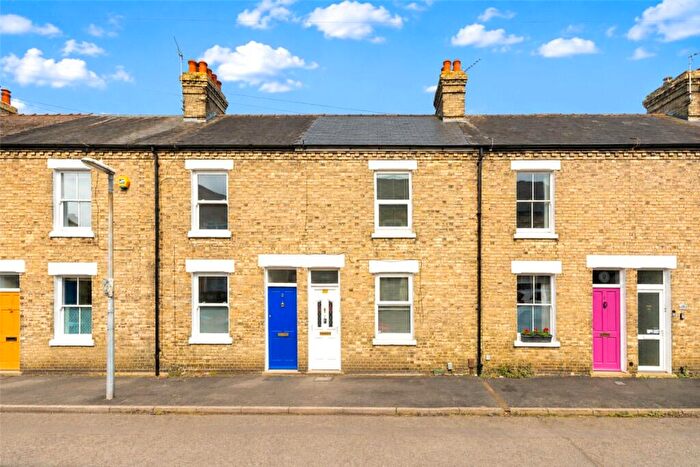 3 Bedroom Terraced House For Sale In Suez Road, Cambridge, CB1
