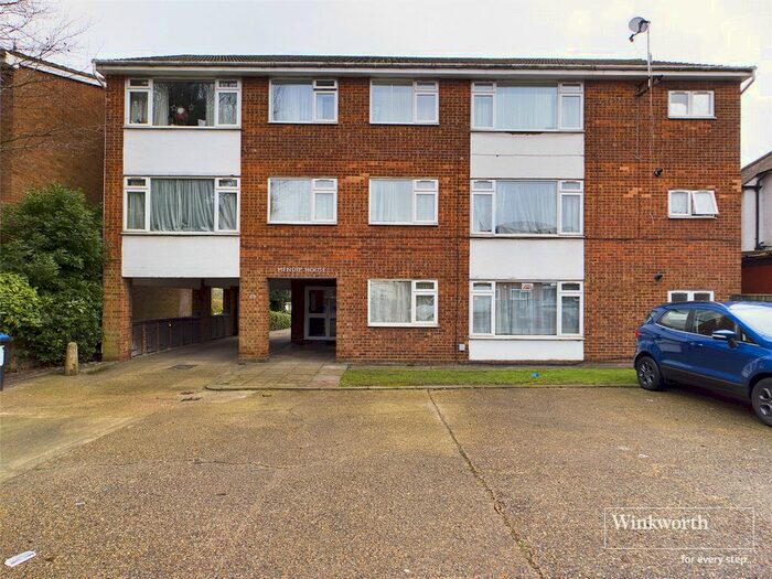 Studio To Rent In Kenton Road, Harrow HA3