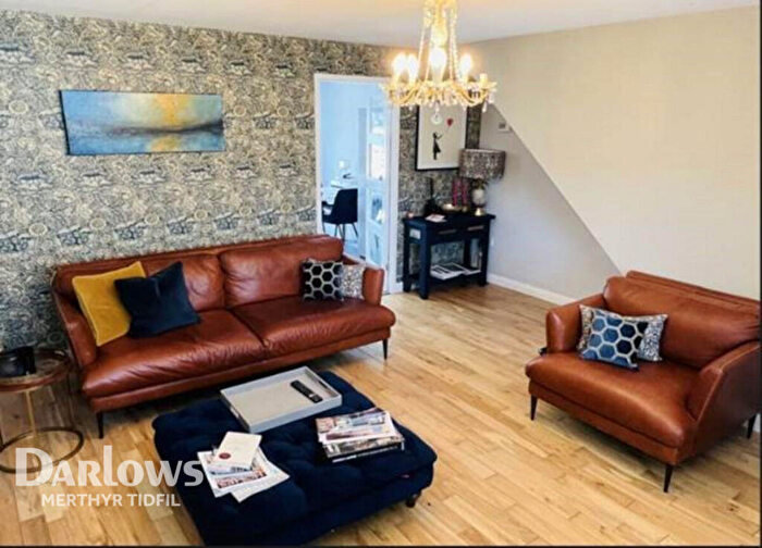 3 Bedroom Semi-Detached House To Rent In The Ridings, Aberdare, CF44
