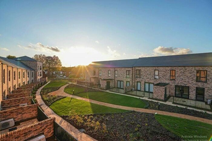 3 Bedroom Town House To Rent In Parkes Avenue, Birmingham, B12