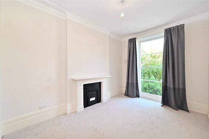 2 Bedroom Apartment To Rent In Clifton Hill, St. John's Wood, London, NW8