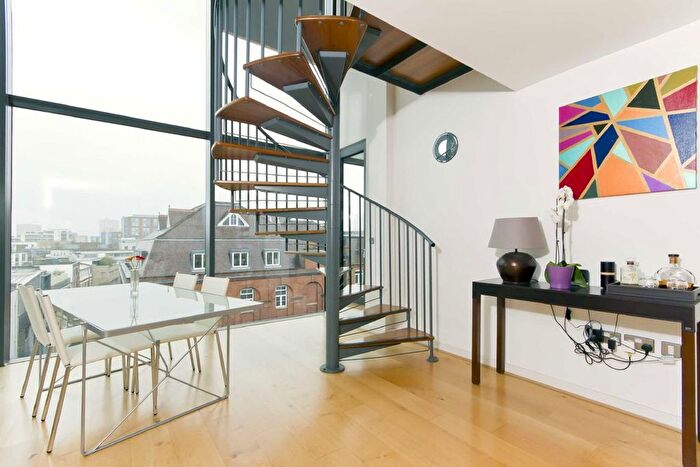 2 Bedroom Flat To Rent In Brewhouse Yard, Clerkenwell, EC1V