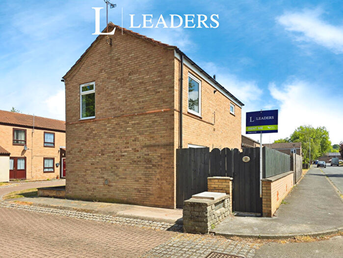 3 Bedroom End Of Terrace House To Rent In Copplestone Court, DN17