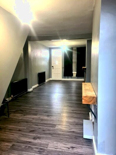 3 Bedroom Terraced House To Rent In Lansdowne Road, Leicester, LE2