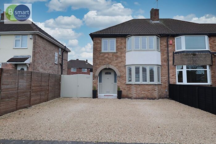 3 Bedroom Semi Detached House For Sale In Thomas Street, Swinton, S64