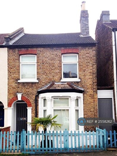 3 Bedroom End Of Terrace House To Rent In Larkbere Road, London, SE26