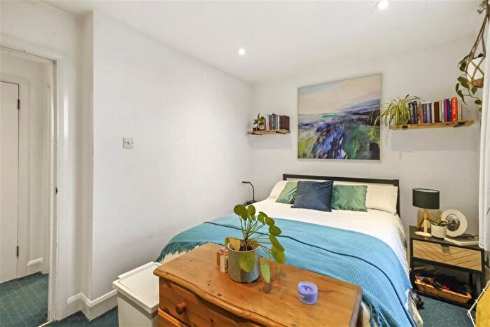 1 Bedroom Flat To Rent In Powis Street, Woolwich, SE18