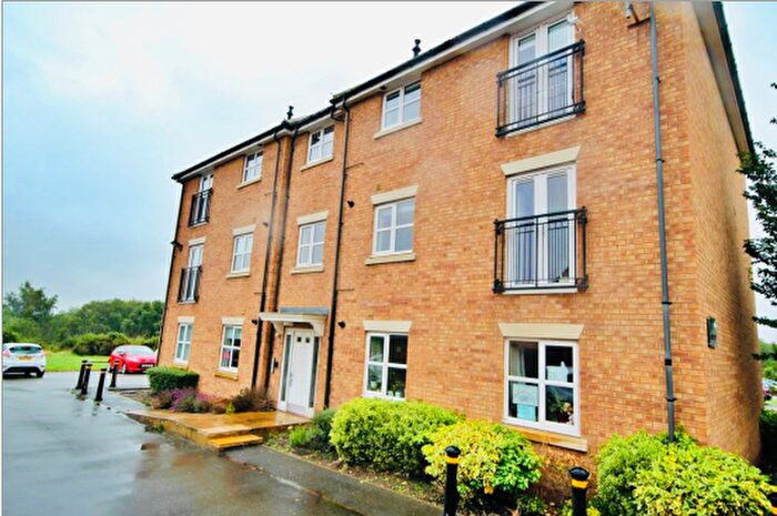 2 Bedroom Flat To Rent In Fyne Court, Tamworth, B77