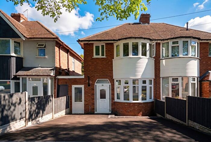 3 Bedroom Semi Detached House For Sale In Benedon Road, Sheldon, B26