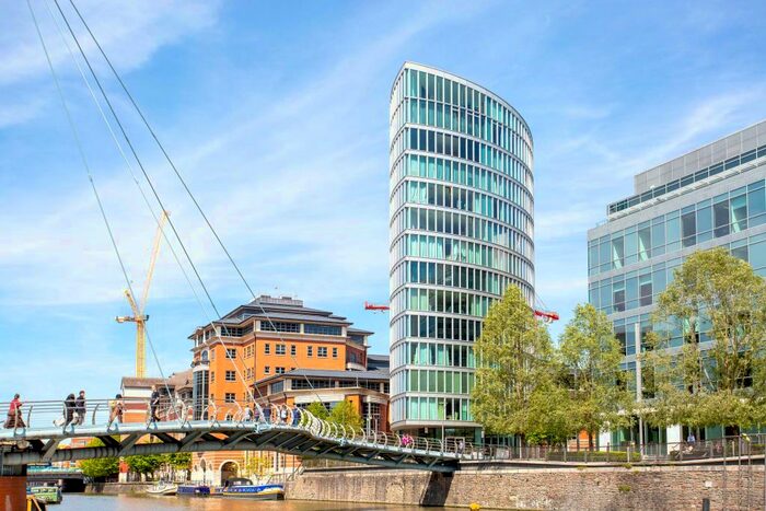 2 Bedroom Flat To Rent In The Eye, Glass Wharf, BS2
