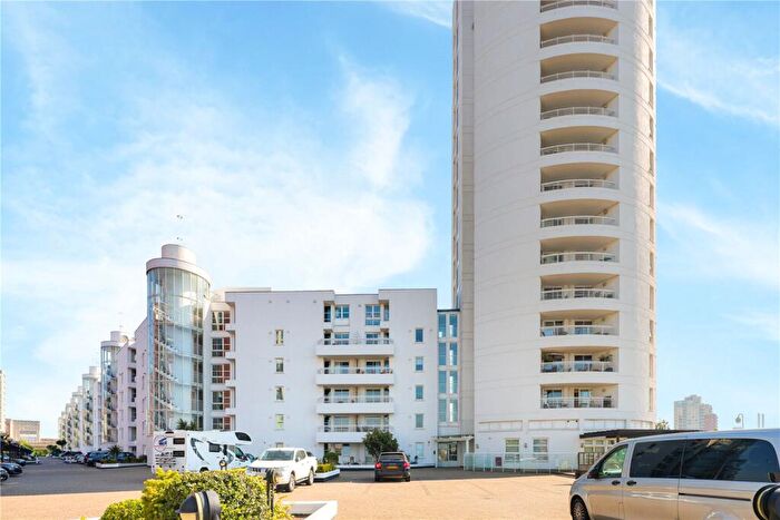 1 Bedroom Flat To Rent In Barrier Point Road, London, E16