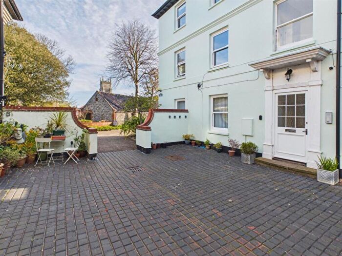 1 Bedroom Flat For Sale In Colne Road, Cromer, NR27