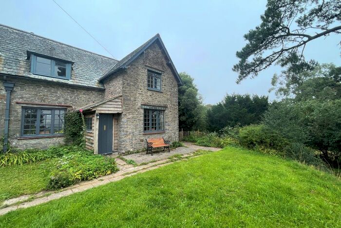 4 Bedroom Semi-Detached House To Rent In Dartington Hall, Devon, TQ9