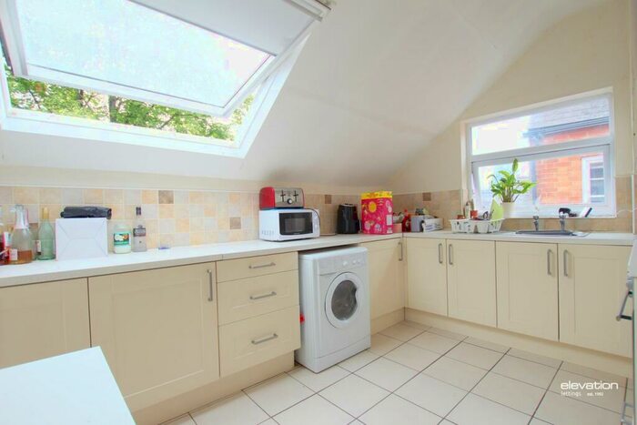 2 Bedroom Apartment To Rent In High Street, Milton Keynes, MK11