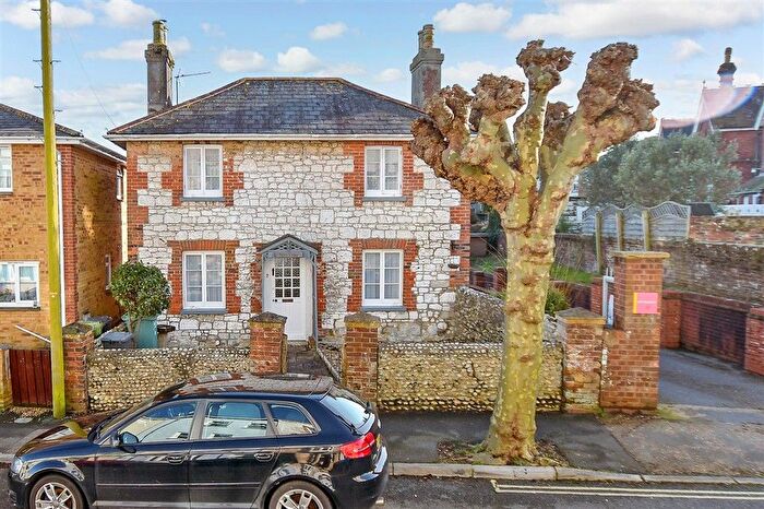 2 Bedroom Detached House For Sale In Melville Street, Sandown, Isle Of Wight, PO36