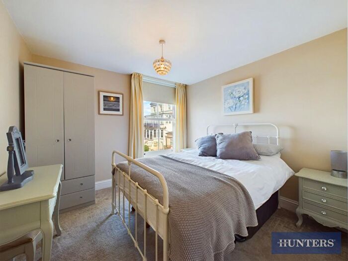 2 Bedroom Flat For Sale In Castle Road, Scarborough, YO11