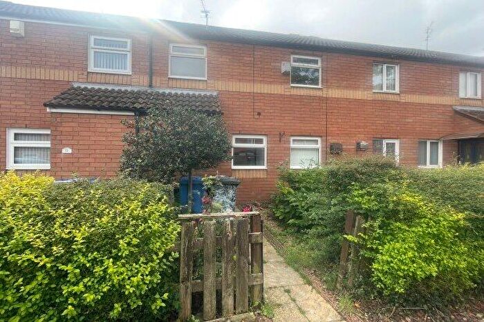 2 Bedroom Mews To Rent In Ross Close, Warrington, WA5