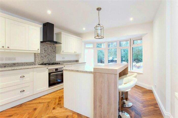 4 Bedroom Bungalow To Rent In Woodlands Lane, Windlesham, Surrey, GU20
