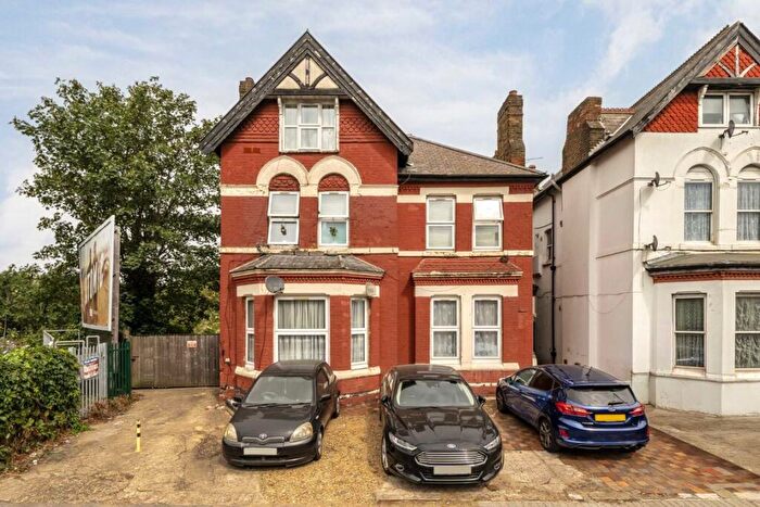 1 Bedroom Flat To Rent In Craven Park, Willesden, NW10