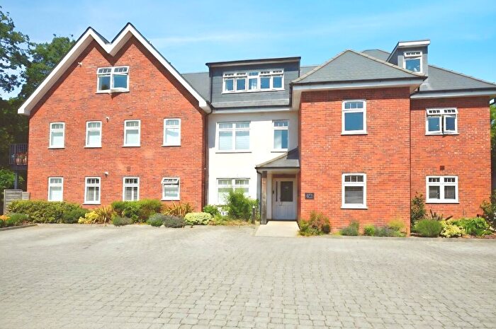 2 Bedroom Flat To Rent In The Limes, St Albans, AL1