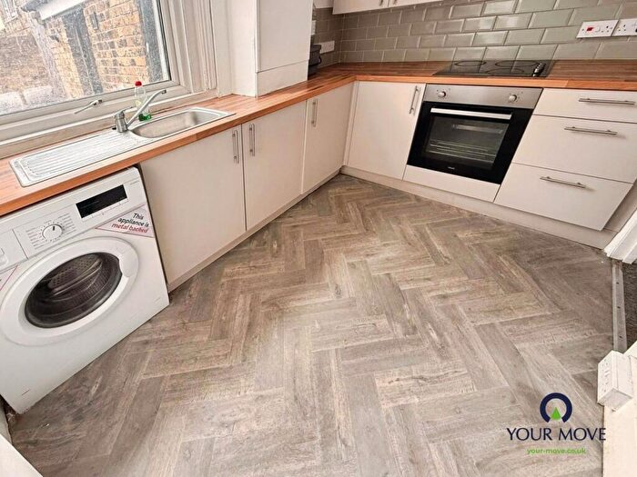 3 Bedroom Flat To Rent In High Street, Margate, Kent, CT9