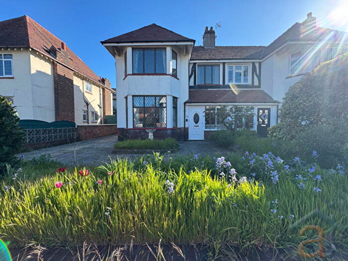 5 Bedroom Semi-Detached House For Sale In Beach Priory Gardens, Southport, PR8
