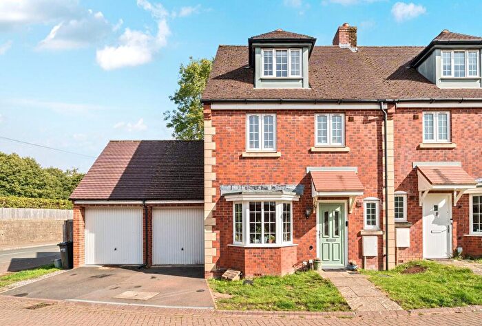 4 Bedroom Semi-Detached House For Sale In Parsons Close, Dursley, Gloucestershire, GL11