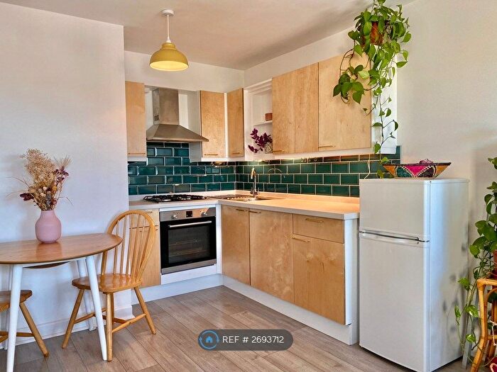 1 Bedroom Flat To Rent In Finsbury Road, Brighton, BN2