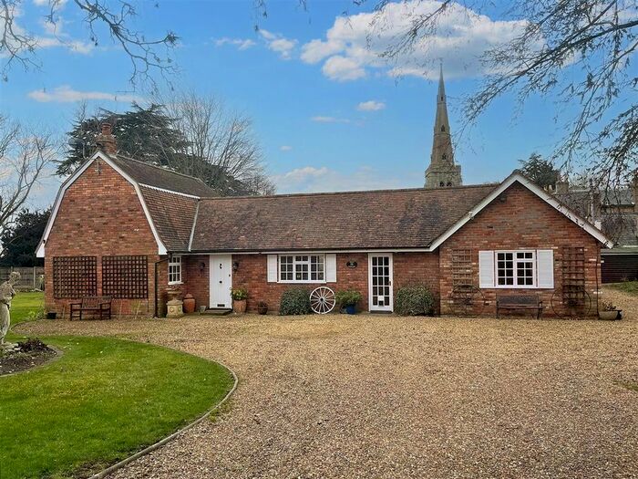 3 Bedroom Cottage For Sale In Moat Cottage, Church Road, Colmworth, MK44