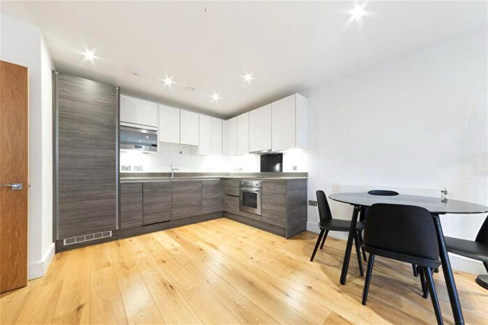 1 Bedroom Apartment For Sale In Aurora Point, Marine Wharf East, SE16