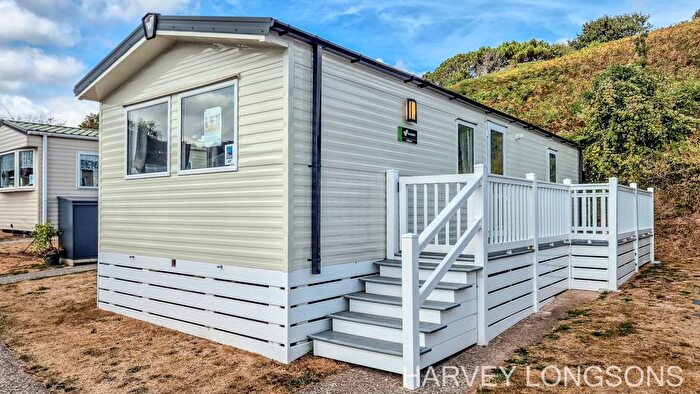 2 Bedroom Park Home For Sale In Dartmouth Road, Paignton, TQ4