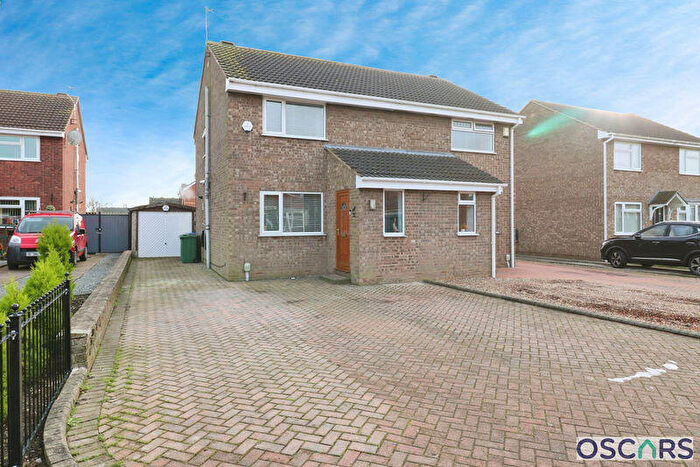 3 Bedroom Semi-Detached House For Sale In Duncombe Court, Hedon, HU12