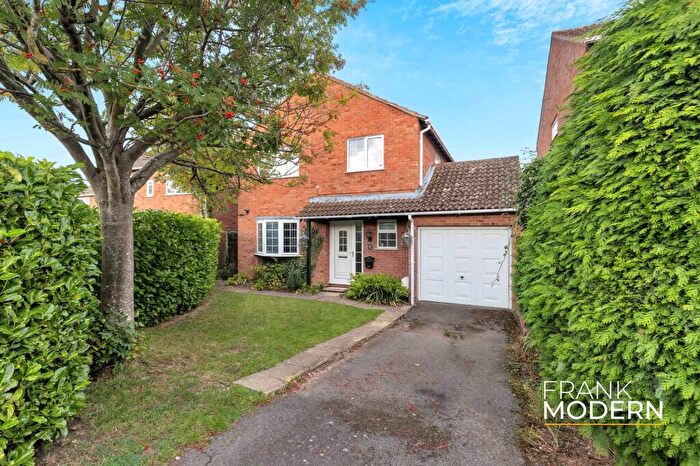 4 Bedroom Detached House For Sale In Castel Way, Folksworth, PE7
