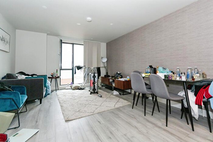 1 Bedroom Apartment For Sale In Broad Street, Birmingham, B15