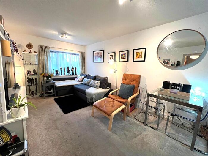 1 Bedroom Flat For Sale In Winton Street, Bristol, BS4