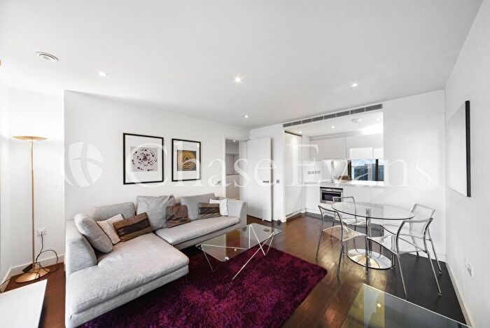 1 Bedroom Flat For Sale In West Tower, Pan Peninsula, Canary Wharf, E14