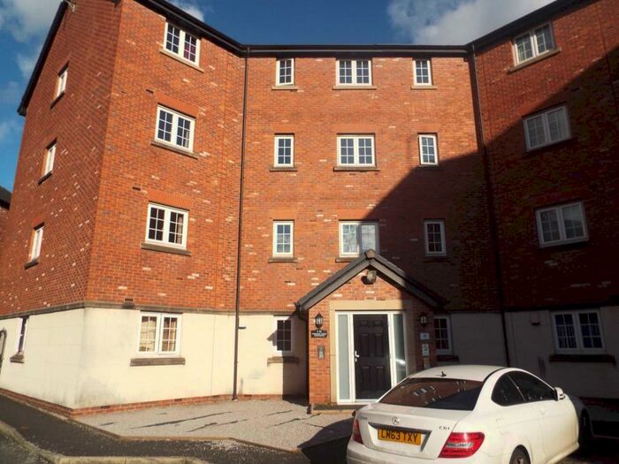 2 Bedroom Apartment To Rent In Thompson Court, Giants Seat Grove, M27
