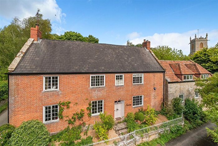 5 Bedroom Property For Sale In Church End, Pitney, Langport, TA10
