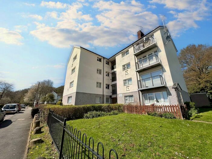 2 Bedroom Flat To Rent In Plantshill Crescent, Coventry, CV4