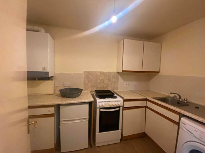 2 Bedroom Flat To Rent In High Lane, Chorlton, M21