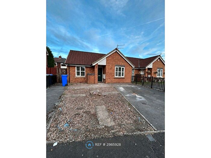 2 Bedroom Bungalow To Rent In Marie Close, Manchester, M34