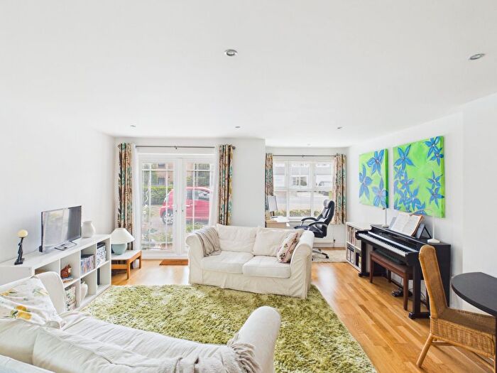 2 Bedroom Flat For Sale In Sovereign Place, St Leonards Road, Windsor, Berkshire, SL4