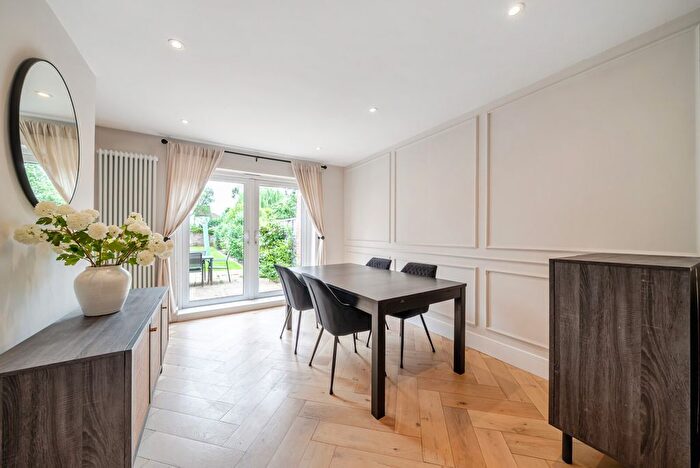 3 Bedroom Detached House To Rent In Howard Road, Effingham Junction, KT24